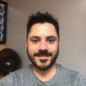 Meet your Posher, Vitor